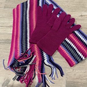 Scarf and gloves set